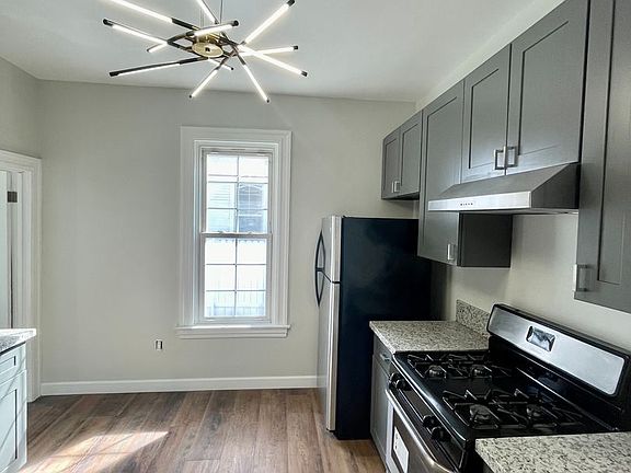 2nd image of 515 E 21st St #1
