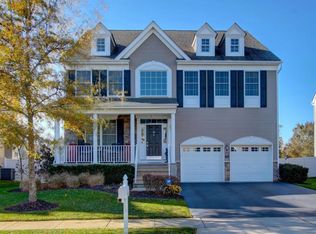 10 Buckingham Dr, Manalapan, NJ 07726