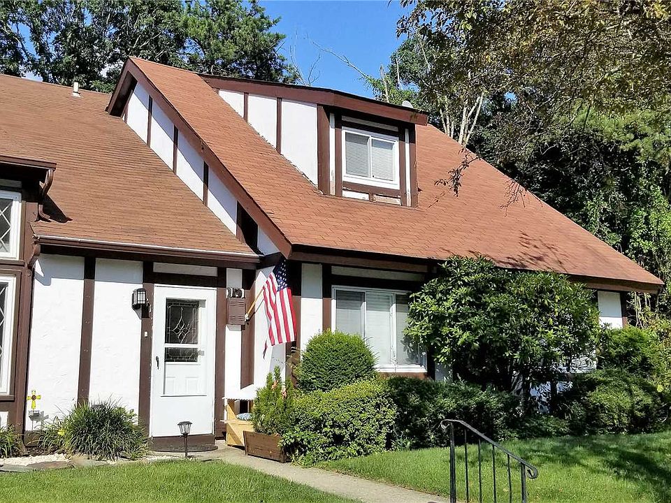 1st image of 41 Briar Hill Ct