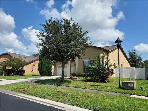 2nd image of 2931 Orange Haven Way