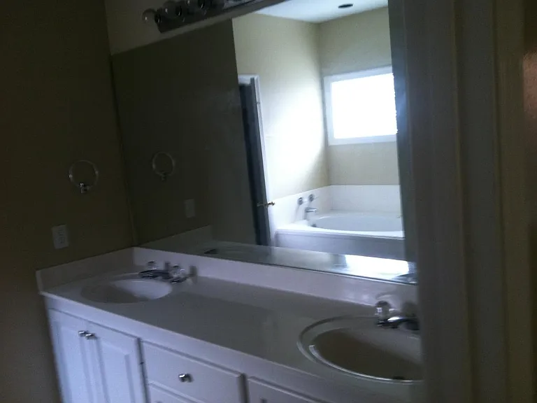 3921 Caspiana Ave — Photo 6