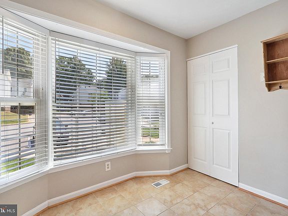 5th image of 10220 Heron Pond Ter