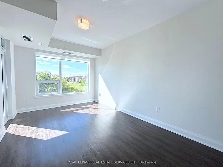 2333 Taunton Rd #209 — Photo 5