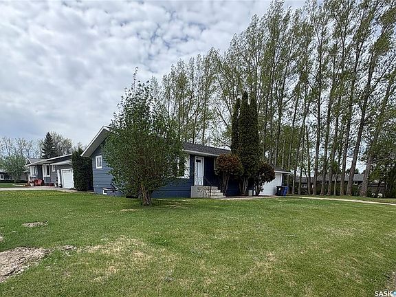5th image of 660 Alberta AVENUE