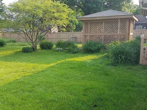 4th image of 8091 Kingsley Dr