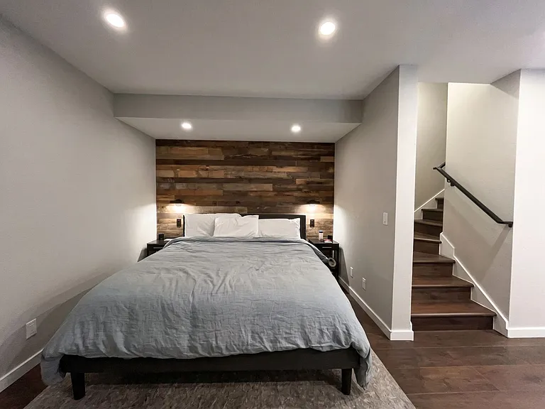 218 N French St — Photo 16