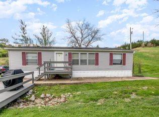 18966 Highway 10, California, KY 41007