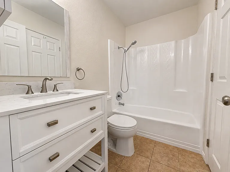 1354 Evergreen Dr — Photo 10