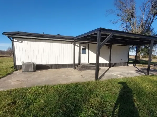 133 Farm Road 3132, Klondike, TX 75448