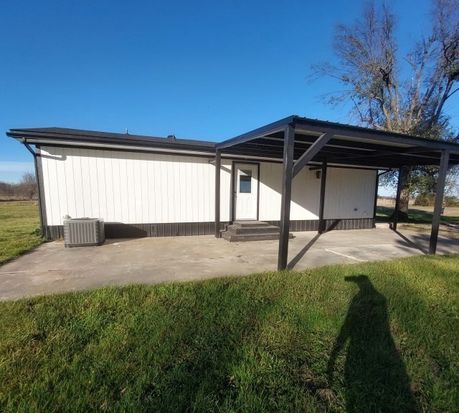 133 Farm Road 3132, Klondike, TX 75448