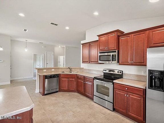 3rd image of 6403 LITMAN Drive