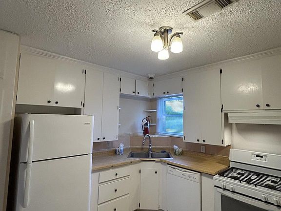 5th image of 2928 Avenue O #2