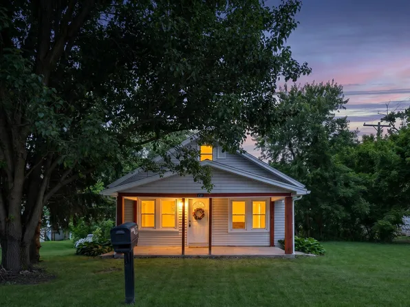 123 E Main St, Pekin, IN 47165