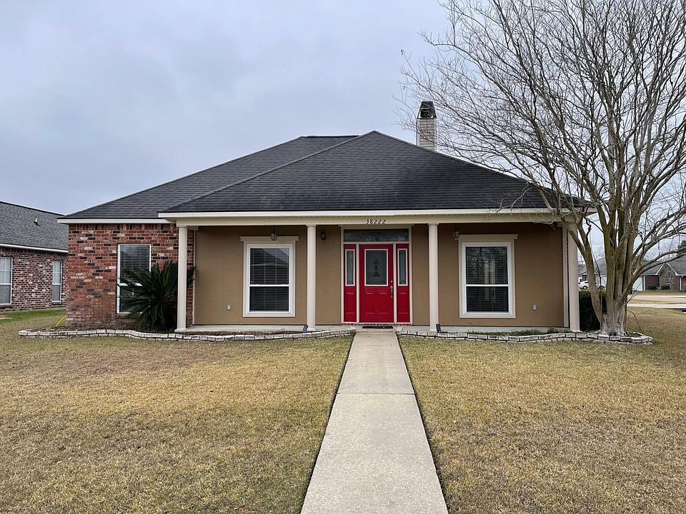 1st image of 38222 Willow Lake East Ave