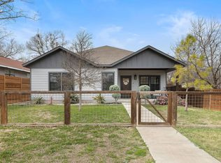 611 Elliott St, Taylor, TX 76574