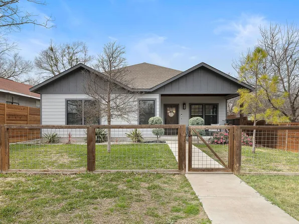 611 Elliott St, Taylor, TX 76574