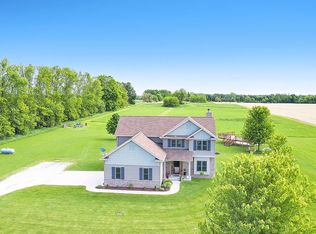 227 Hillview Rd, Mishicot, WI 54228