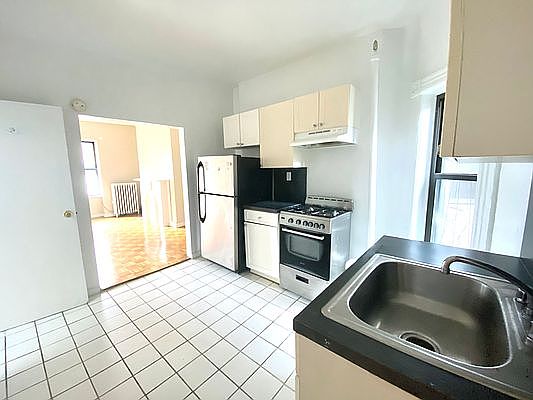 1st image of 349 E 51st St APT 2RW