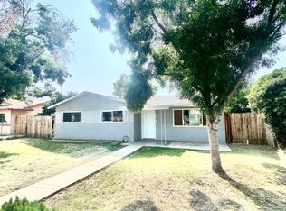 925 Clinton St, Delano, CA 93215