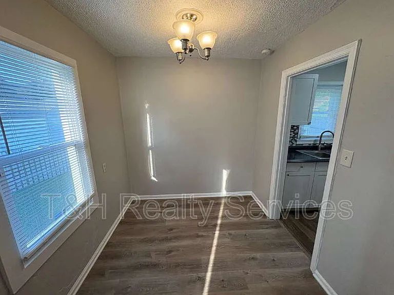 3363 Nicholas Ave — Photo 5