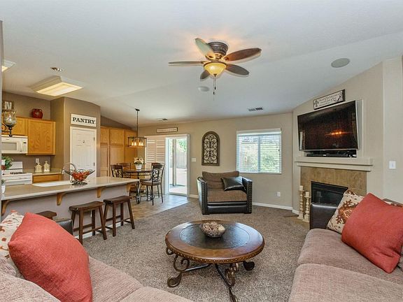 3rd image of 1809 W Heather Ln