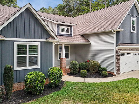 2nd image of 1306 Sourwood Dr