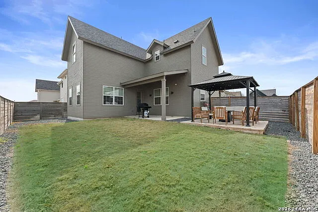 3 bed, 2.5 bath, 2049 sqft, $2,900 — Photo 3