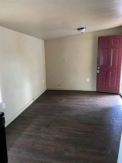 1000 Chihuahua St #B — Photo 3