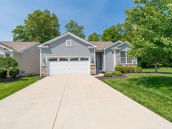 3rd image of 140 Broadstone Cir E