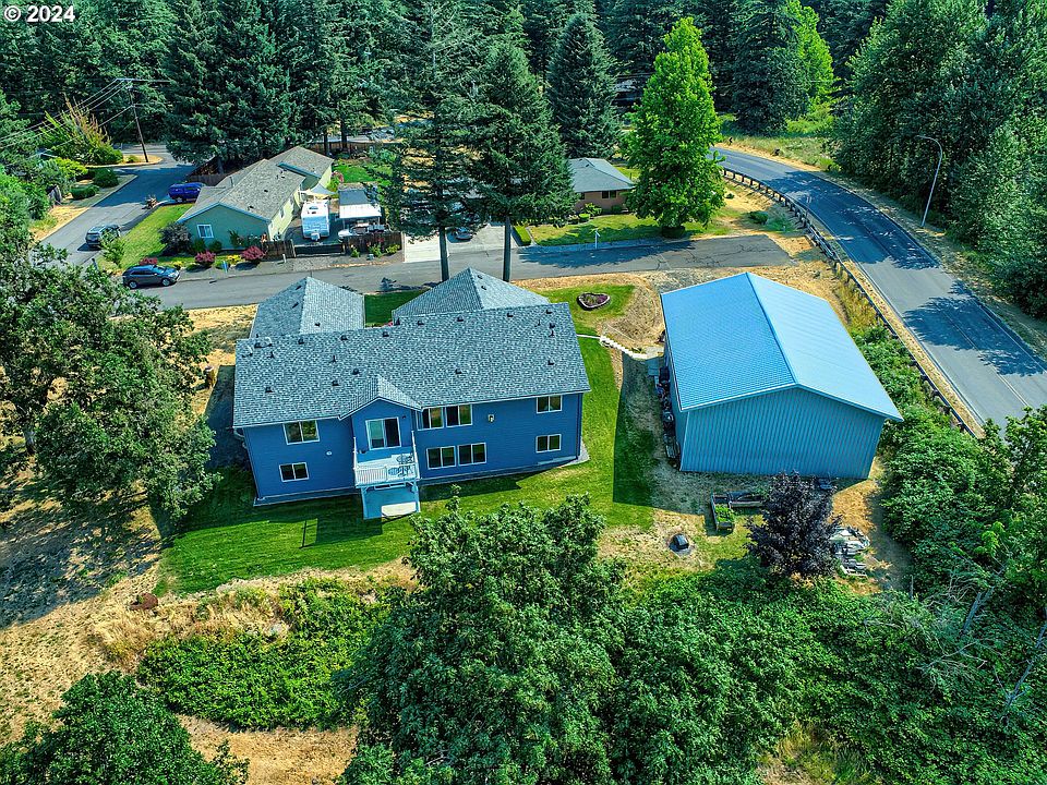 1st image of 809 Lakeside Way