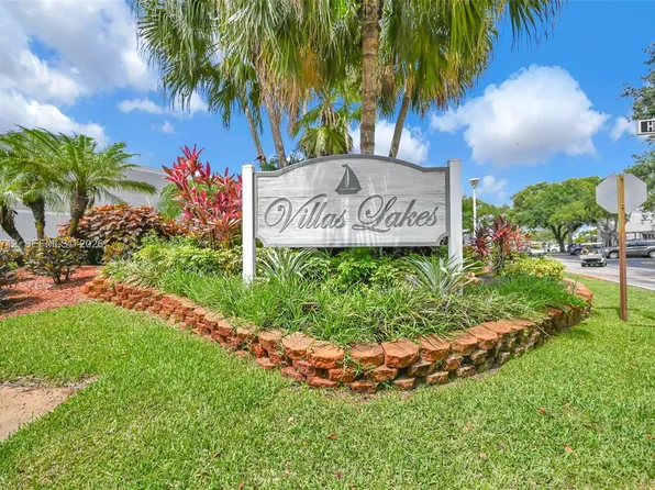 11290 NW 14th Ct, Pembroke Pines, FL 33026