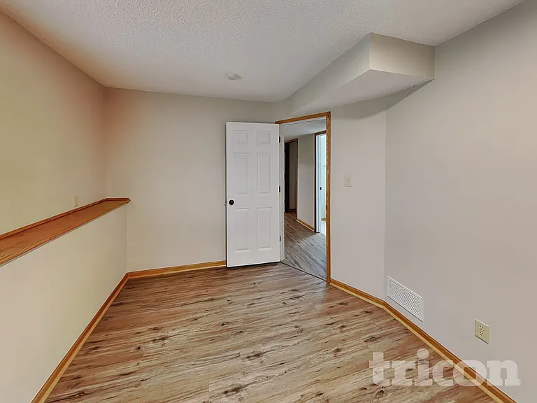 1409 146th Ave NW — Photo 10