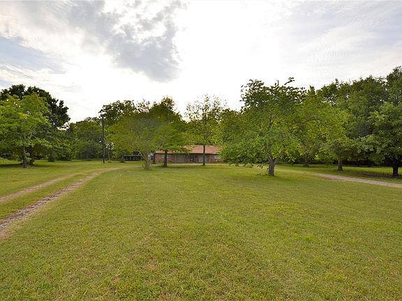 3rd image of 1523 County Road 4732
