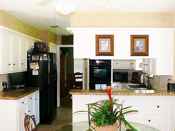 5th image of 3803 W Valley Dr