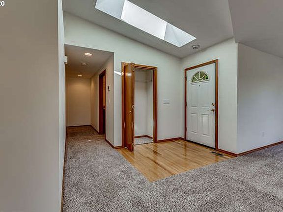 4th image of 116 NW 95th Cir