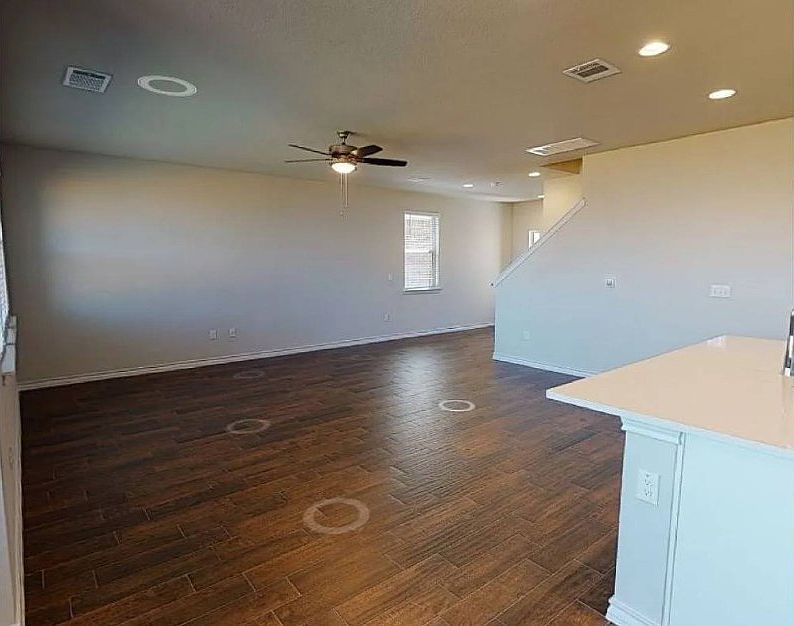 2nd image of 13606 Long Island Dr