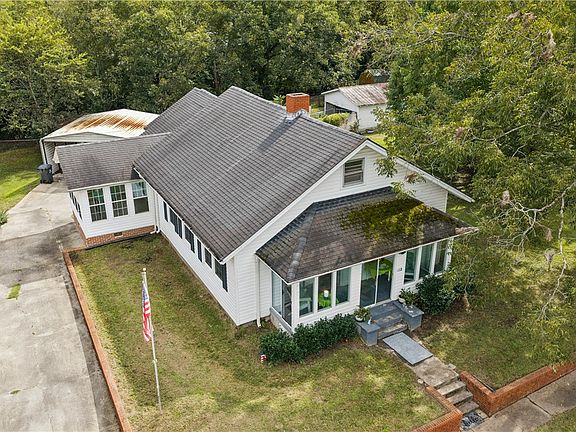 4th image of 103 Langley St