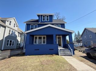 11 Crown St, Springfield, MA 01108