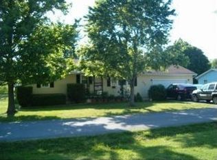 211 Rea St, Hollister, MO 65672