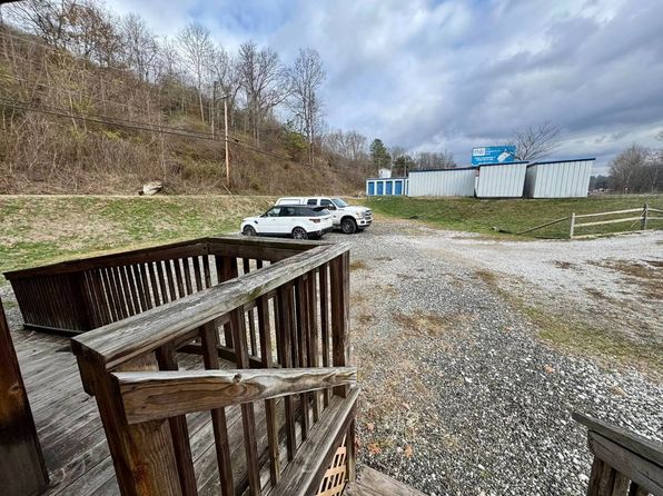 362 Ripley Rd, Spencer, WV 25276