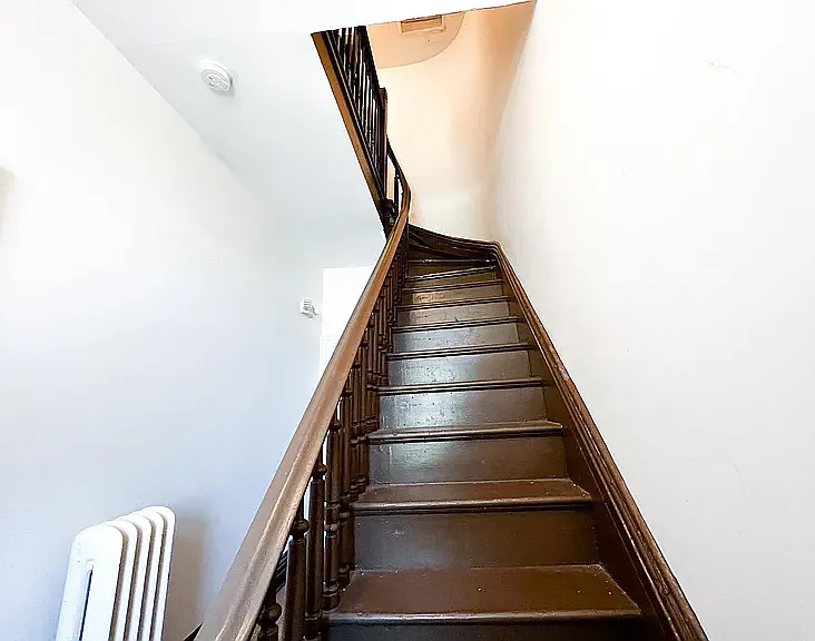298 Princeton Ave #3F — Photo 4