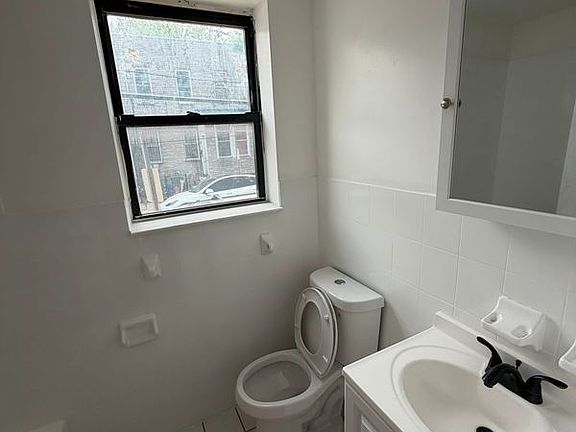 5th image of 16 Bergen Ave APT 2