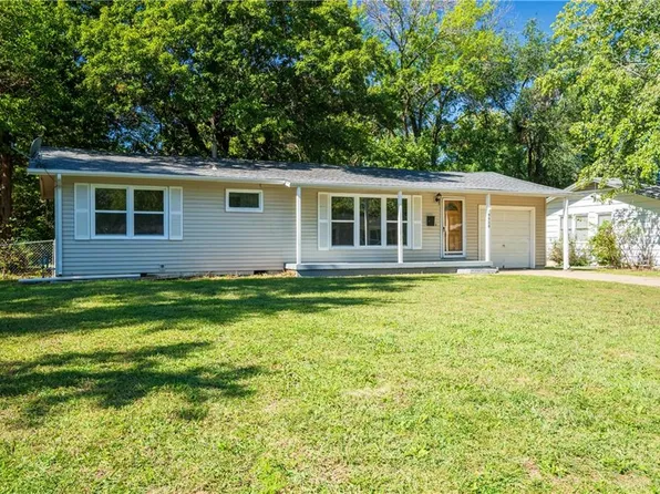 9908 Belmont Ave, Kansas City, MO 64134