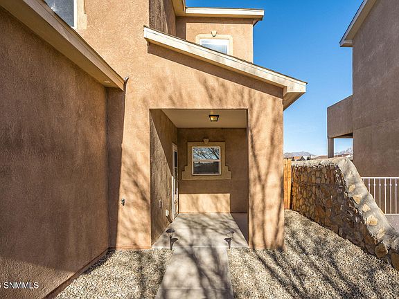 3rd image of 4626 Rimrock Dr