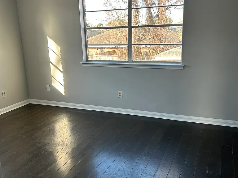 2745 Tupelo St — Photo 10