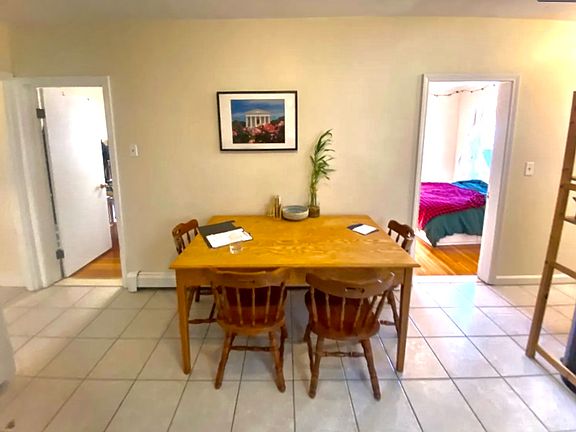 4th image of 83R Yorktown St #1R