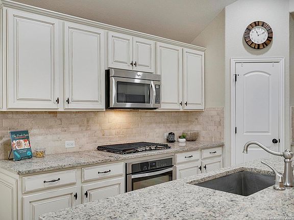 5th image of 7915 Ashfield Way
