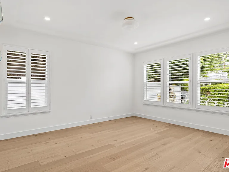 3956 Alcove Ave — Photo 23