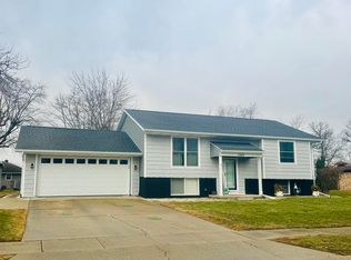 1201 Lilac Dr, Celina, OH 45822