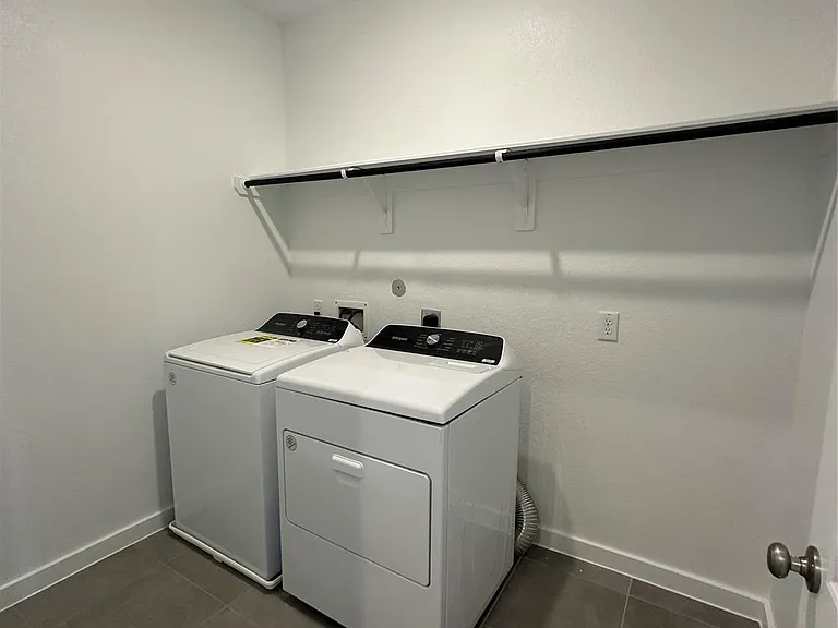 3113 Moontide Ln — Photo 36
